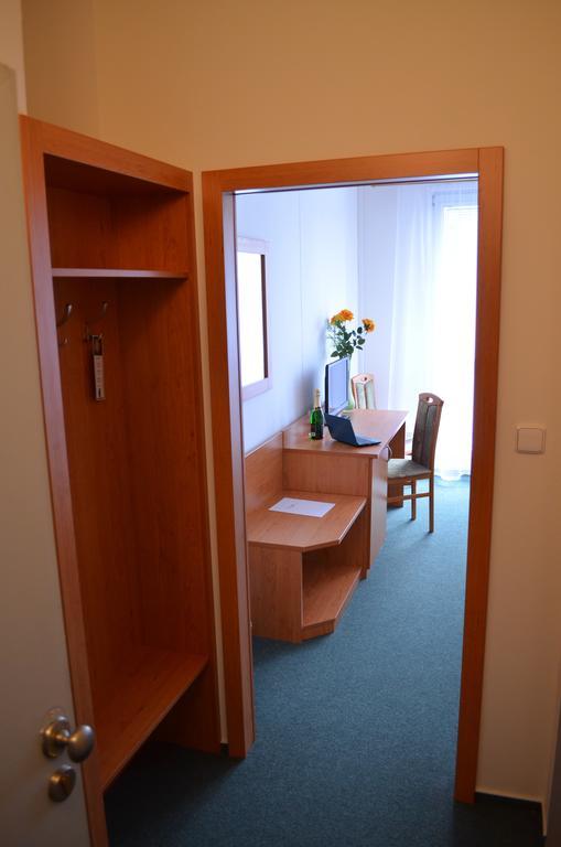 Hotel Arnost Garni Pardubice Szoba fotó